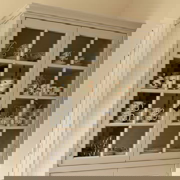 Handgemaakte Keuken Udenhout kast met servies 1